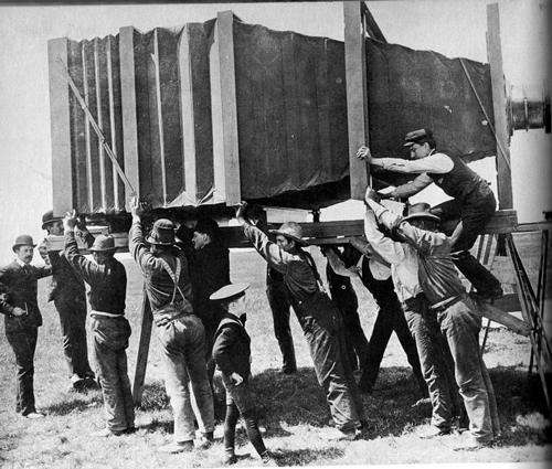 Workers assembling George R. Lawrence’s Mammoth Camera used to photograph the Alton Limited panoramic image