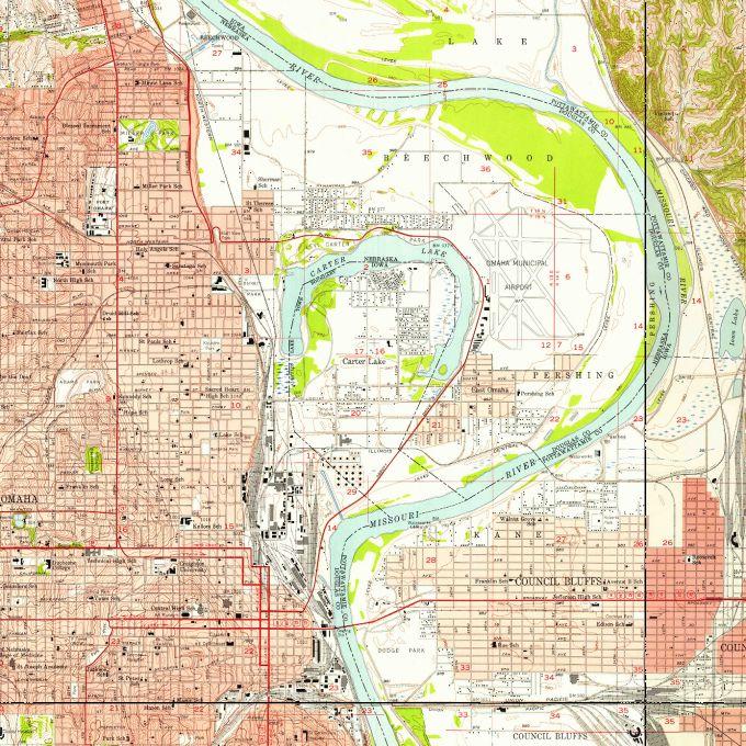 Topographic map showing Carter Lake, Iowa, west of the Missouri River, with the state border following the former channel.